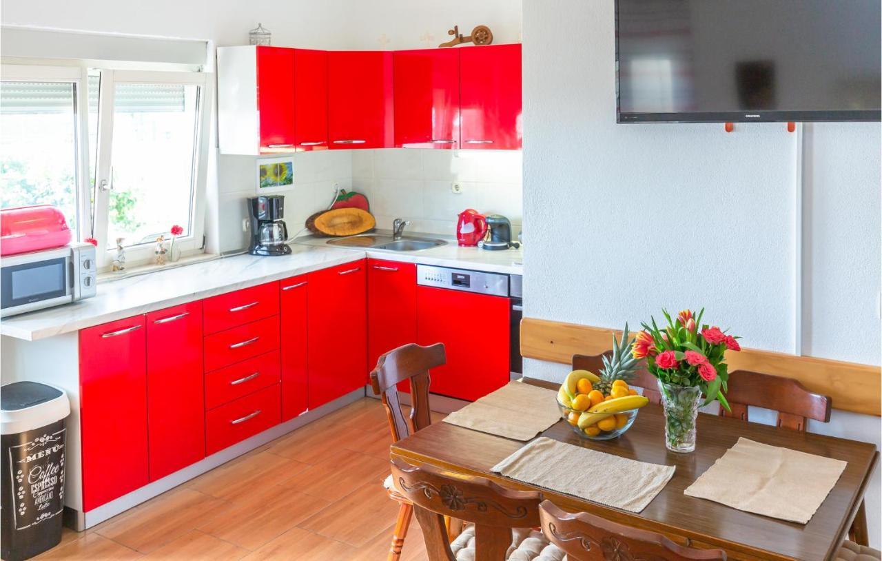 Lovely Home In Makarska With Wifi Exteriér fotografie